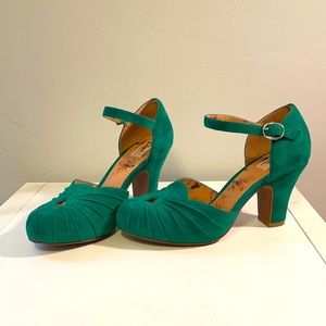 Emerald Green Vintage Style Mary Jane Heels 6.5/7